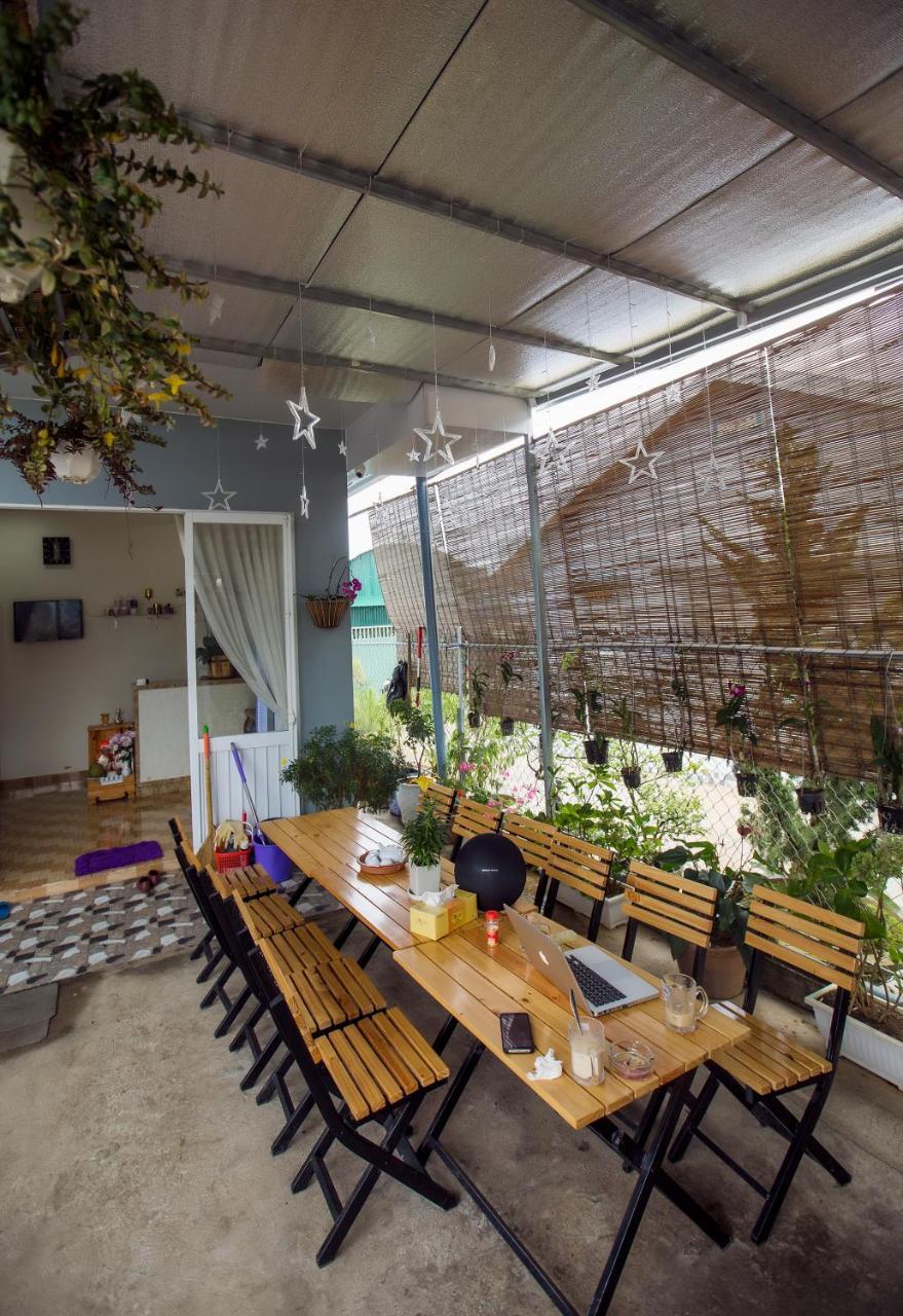 Vaan'S Homestay ดาลัด ภายนอก รูปภาพ